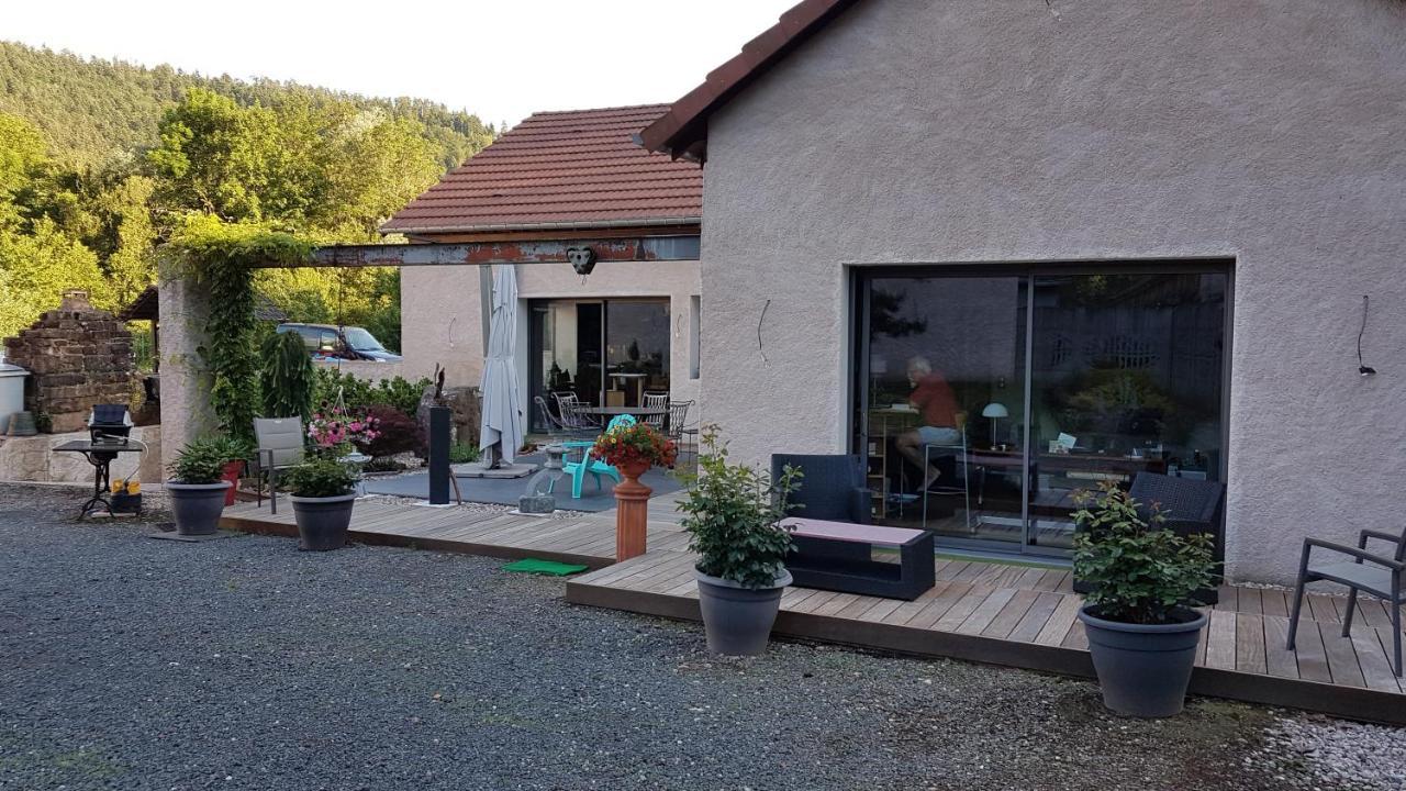 La Maison De Louise Pierre-Percée Exterior photo