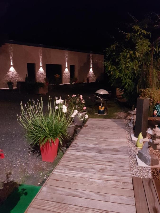 La Maison De Louise Pierre-Percée Exterior photo